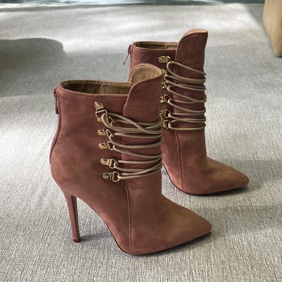 Suede boots - Picture 1 of 7